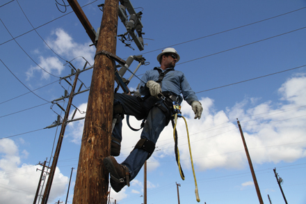 Fall Protection Becomes Mandatory - Electricity Today T&D Magazine